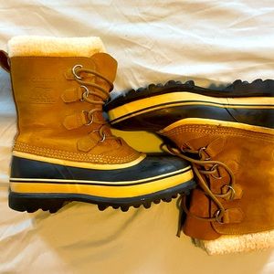 Women’s Size 9 Sorel Caribou Winter Boot LIKE NEW